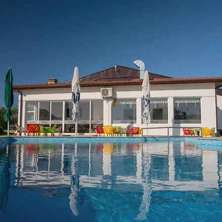 Guest house комплекс радост 3*