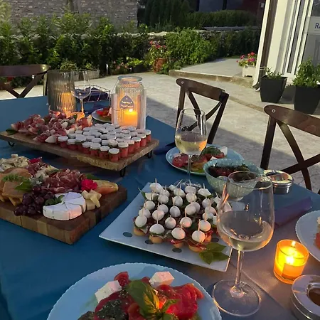 Guest house комплекс радост 3*